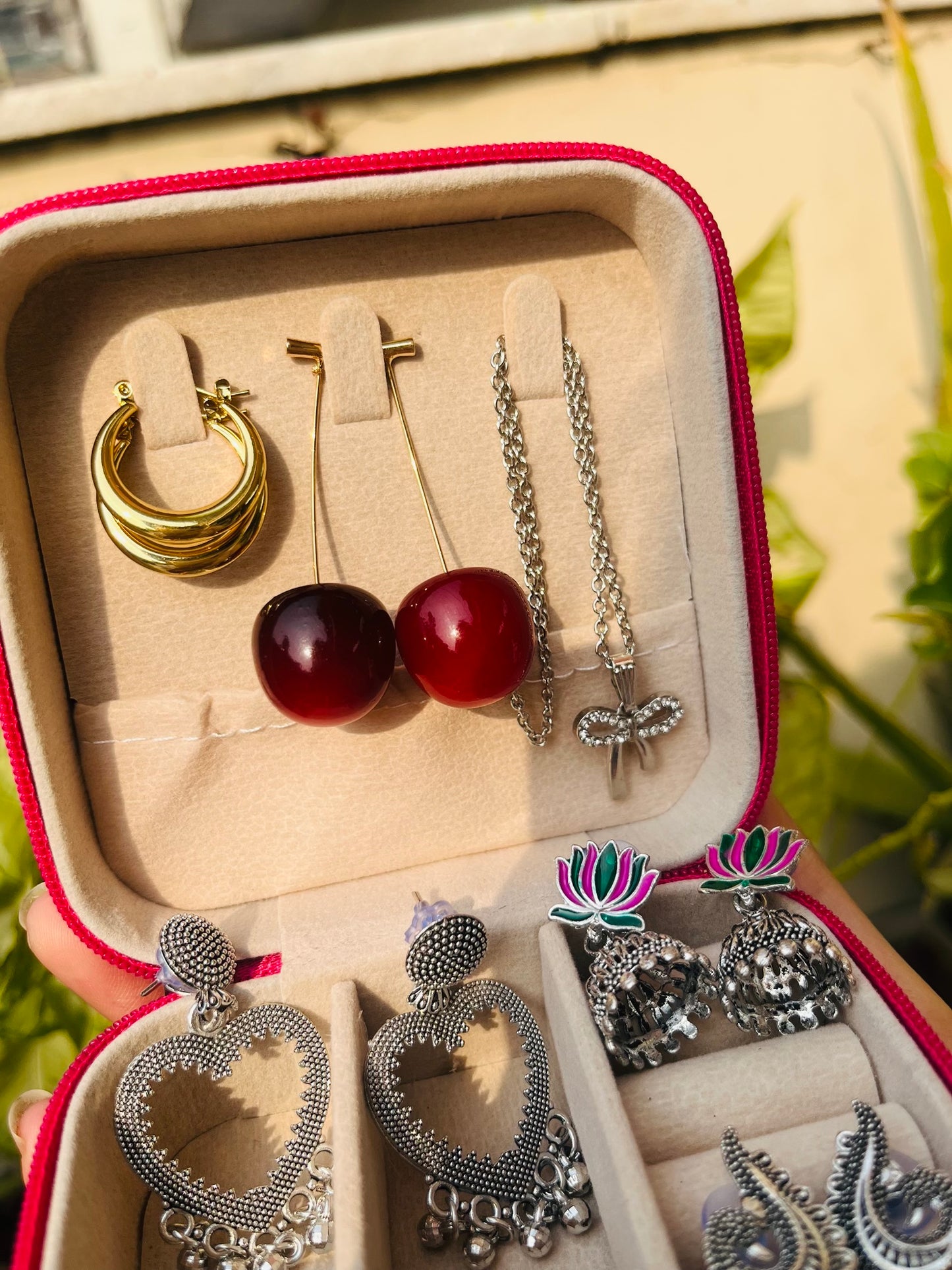 Jewellery set of box